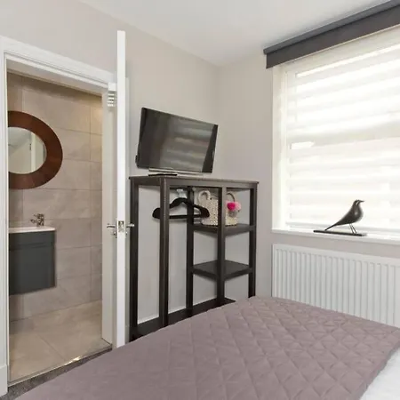 Blackbird Luxury 2 Bed Accommodation Room 7 Blackpool Exterior photo