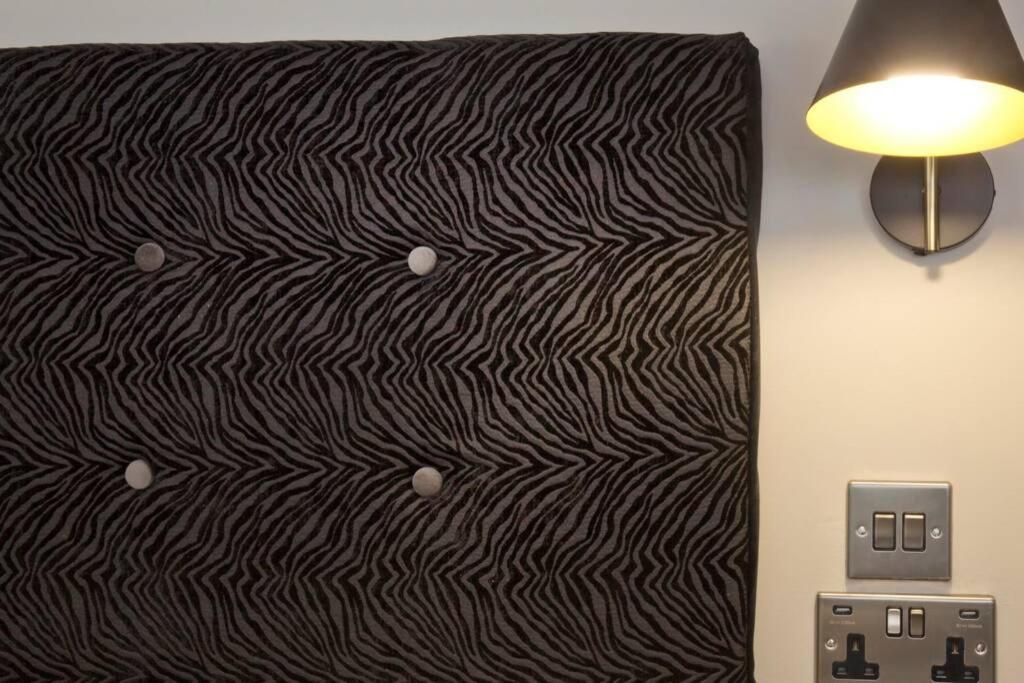 Blackbird Luxury 2 Bed 7 Appartamento *